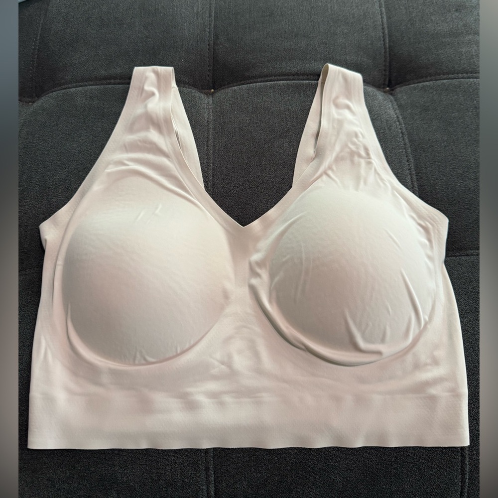 EBY Seamless Wireless Light Pink Comfort Bra - Unbranded